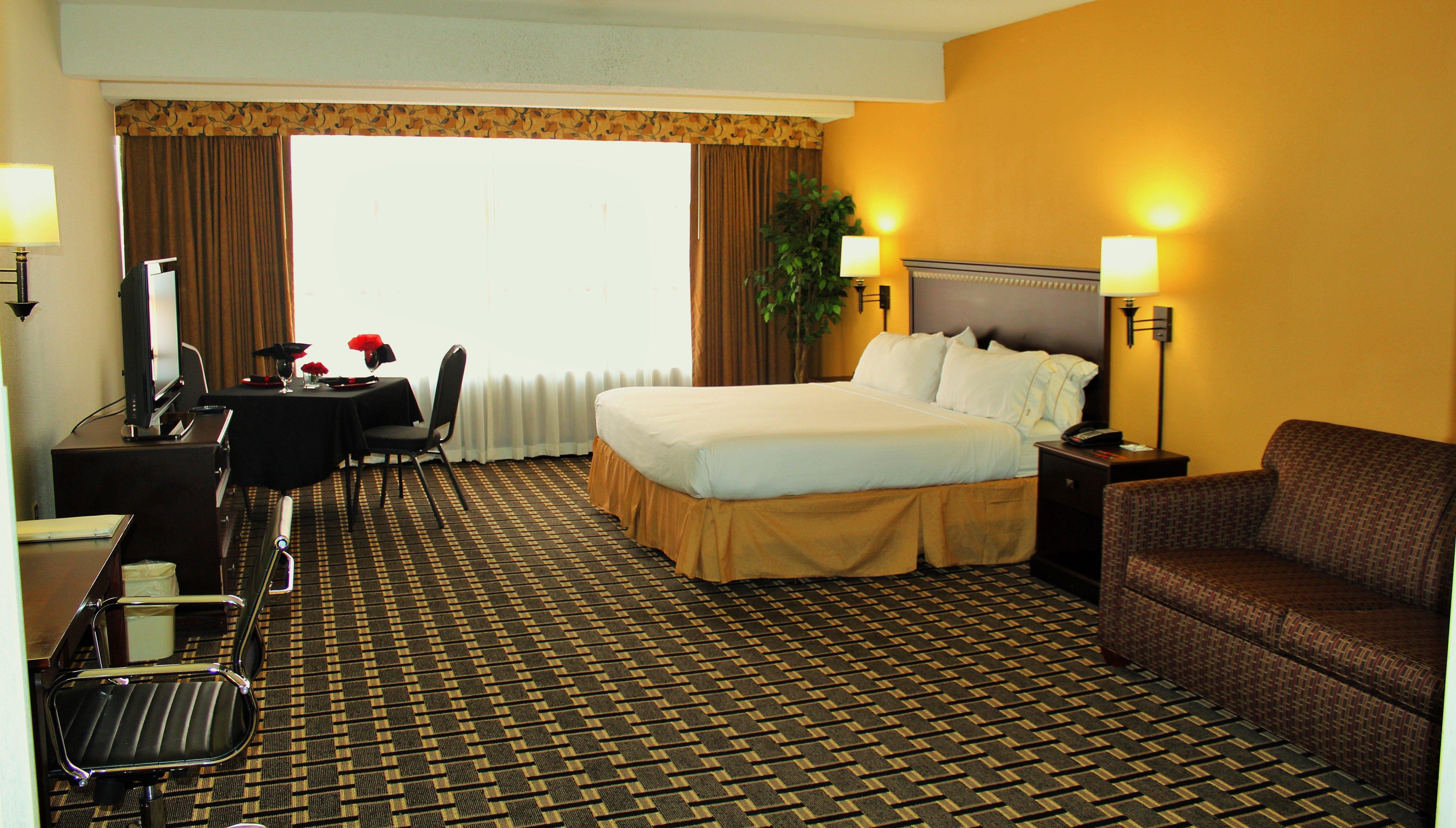 Lexington Inn And Suites Bagian luar foto